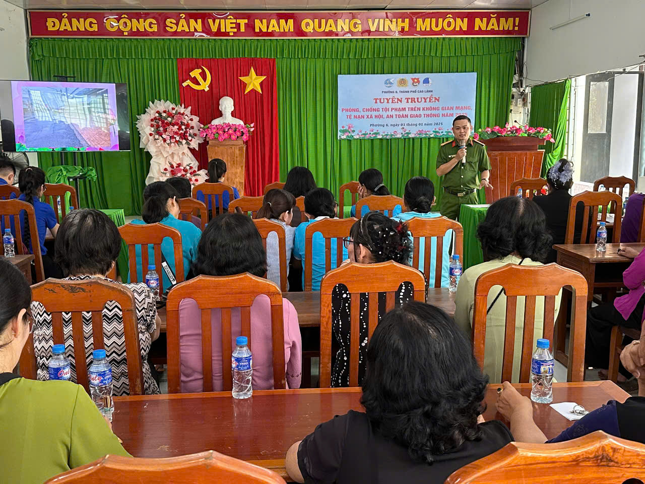 Công an Phường 6 tuyên truyền phòng chống tội phạm trên không gian mạng, tệ nạn xã hội, an toàn giao thông